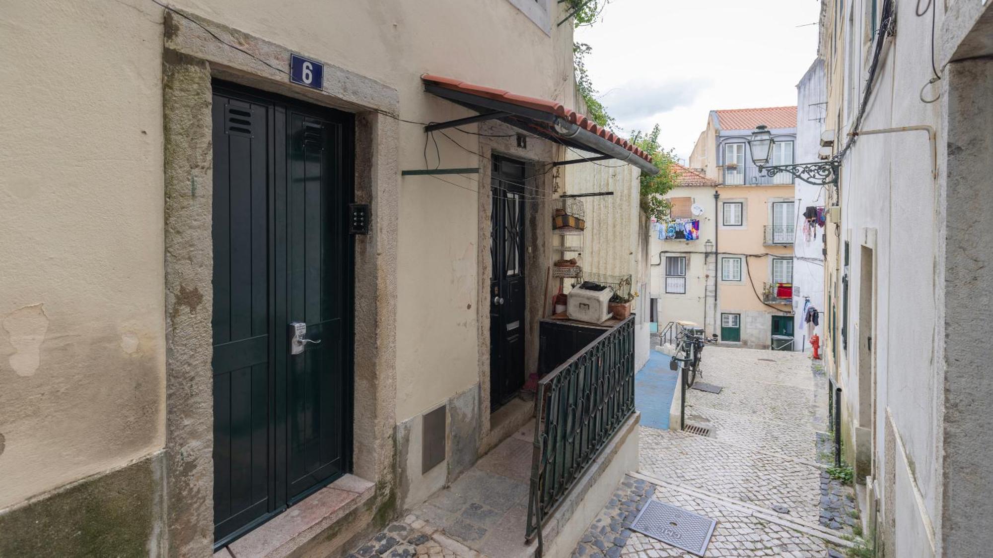 Apartment Fancy Alfama By Lovelystay Lisbon